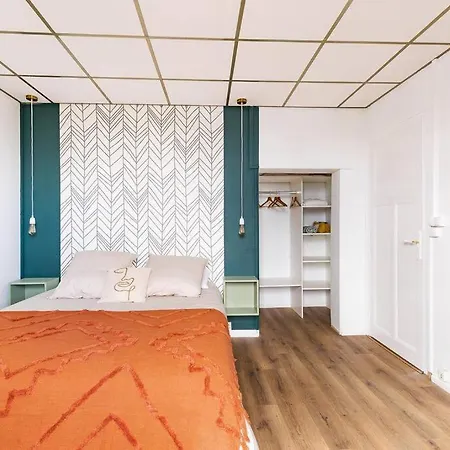 Cozy En Face De La Gare -