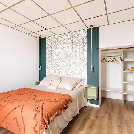 Cozy En Face De La Gare -